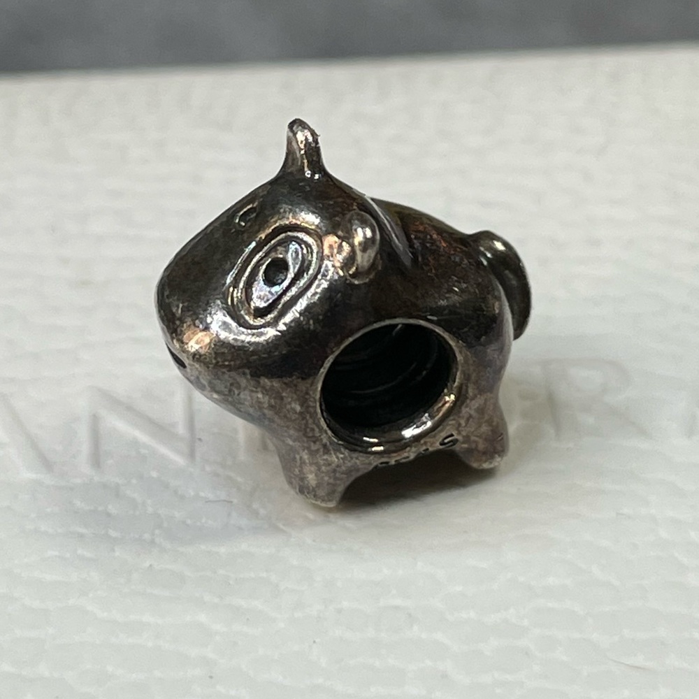 RETIRED PANDORA DOGGIE DOG CHARM